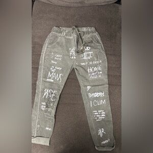 ITALIAN PANTS WITH LACE AND SILVER SPARKLES. NWT!  One size up to 12